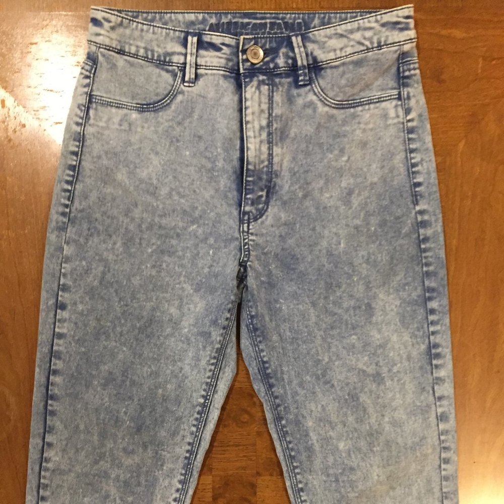 American Eagle Sky High Whitewashed Blue Jegging